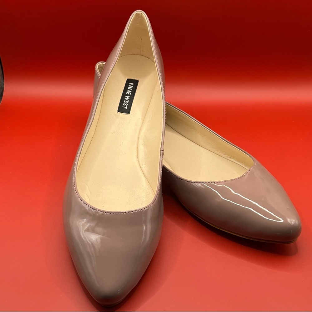 Nine West Women’s Size 8 SpeakUp Almond Toe Shoe - Taupe- NWOT